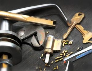 Commercial mobile locksmith service Irvine, CA