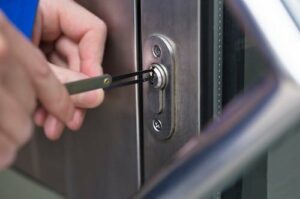 Reliable 24/7 locksmith assistance in Irvine for urgent situations.